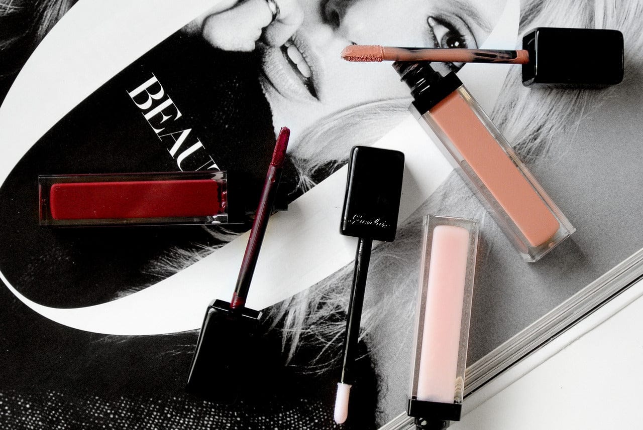 Buy Original Guerlain KissKiss Liquid Lip Lipstick L301  Sweet Matte - Online at Best Price in Pakistan Buy Original Guerlain KissKiss Liquid Lip Lipstick L301  Sweet Matte - Online at Best Price in Pakistan