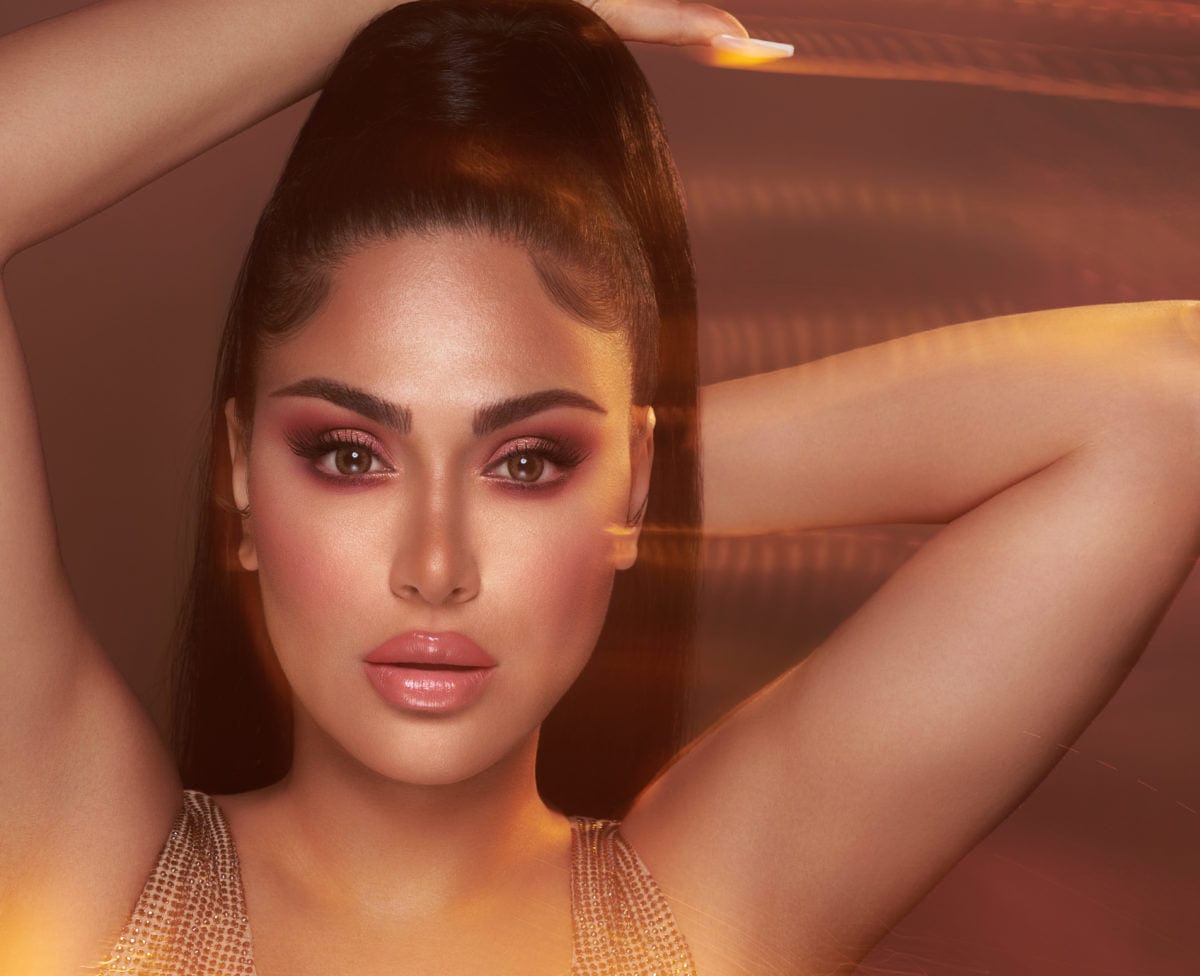 Buy Original Huda Beauty Sand Haze Obsessions Eyeshadow Palette - Online at Best Price in Pakistan Buy Original Huda Beauty Sand Haze Obsessions Eyeshadow Palette - Online at Best Price in Pakistan