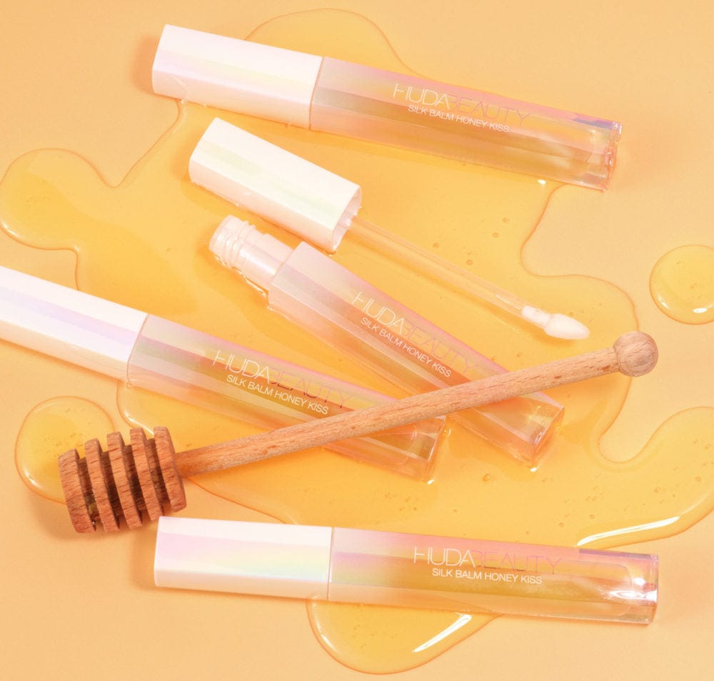 Buy Original Huda Beauty Silk Balm Honey Kiss Plumping Lip Balm 3ml - Online at Best Price in Pakistan Buy Original Huda Beauty Silk Balm Honey Kiss Plumping Lip Balm 3ml - Online at Best Price in Pakistan