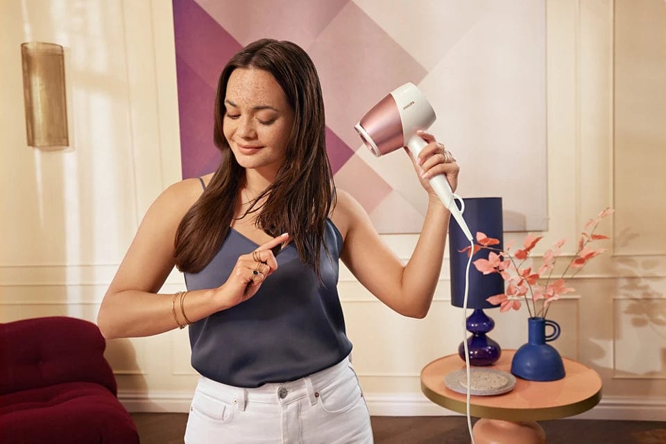 Buy Original Philips Dry Care SenseIQ Hair Dryer, BHD827 - Online at Best Price in Pakistan Buy Original Philips Dry Care SenseIQ Hair Dryer, BHD827 - Online at Best Price in Pakistan