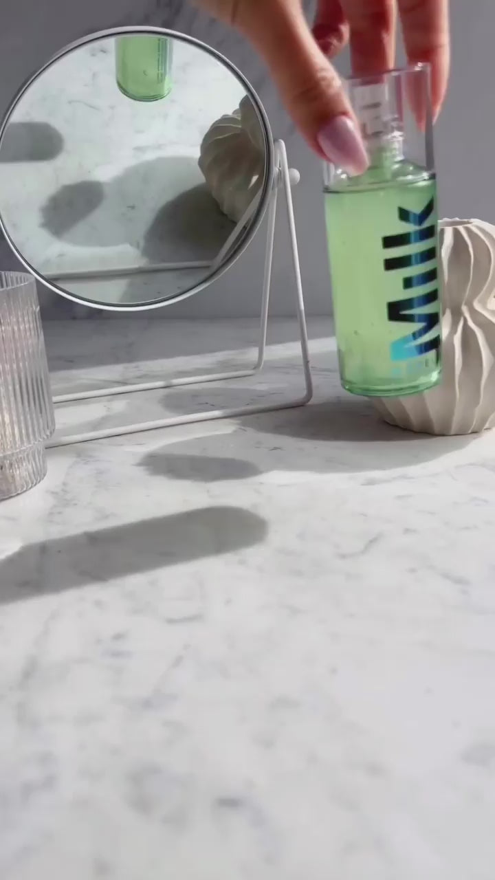 Milk Makeup Bionic Glow Illuminating Liquid Highlighter with Hyaluronic Acid Milk Makeup Bionic Glow Illuminating Liquid Highlighter with Hyaluronic Acid