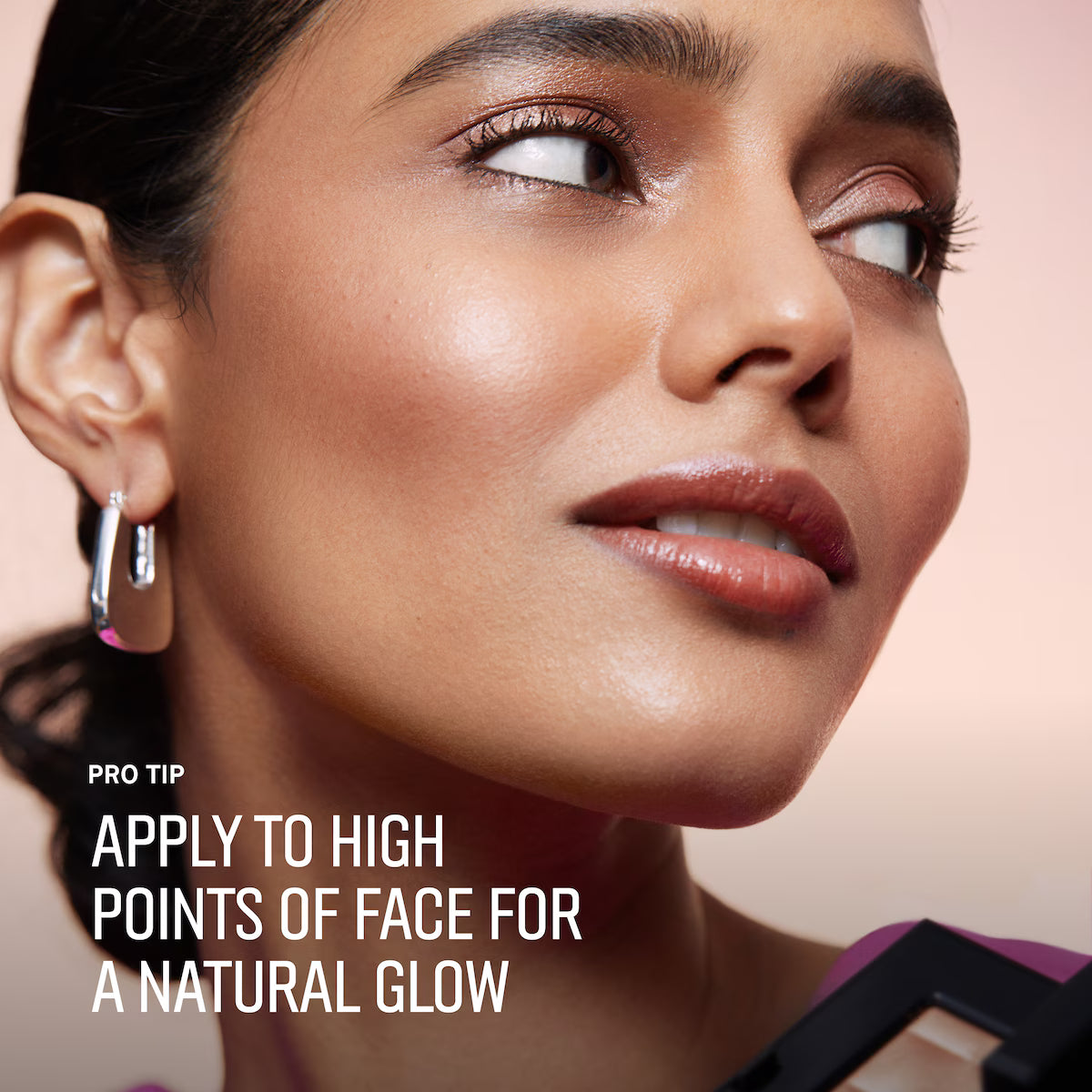 Buy Original Bobbi Brown Highlighting Powder Moon Glow 8g - Online at Best Price in Pakistan