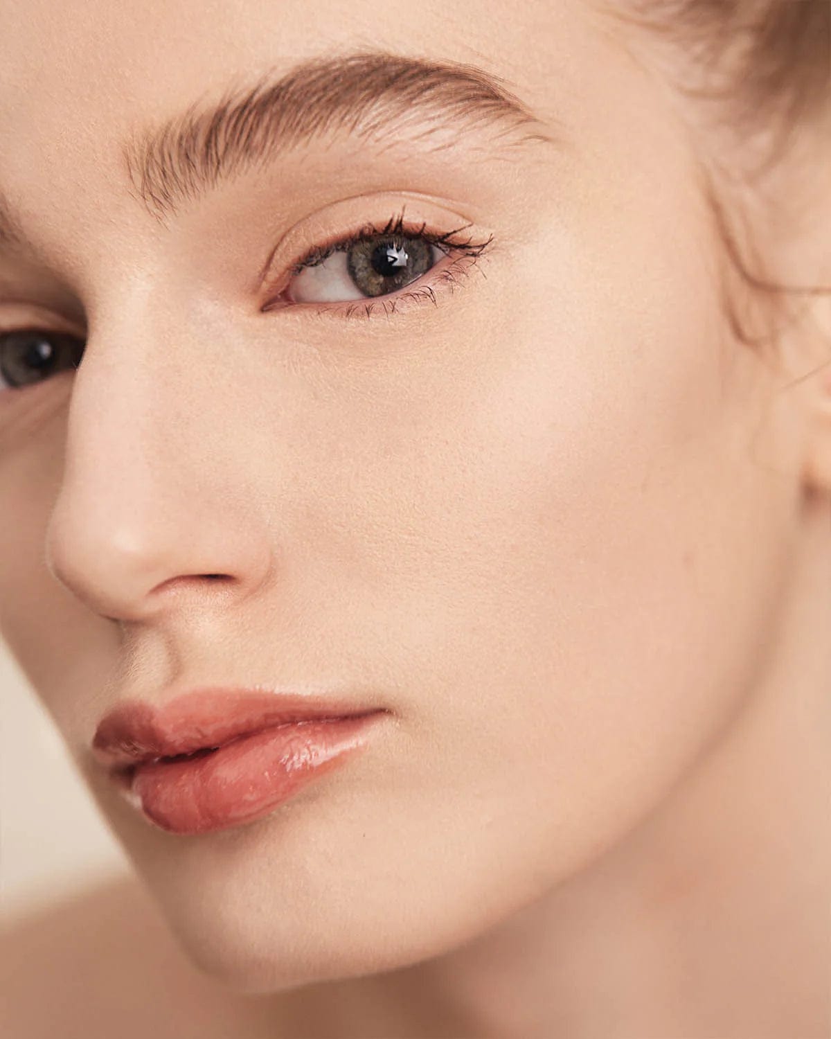 Fenty Beauty Pro Filt r Instant Retouch Concealer 150 cosmeticsdiary.pk