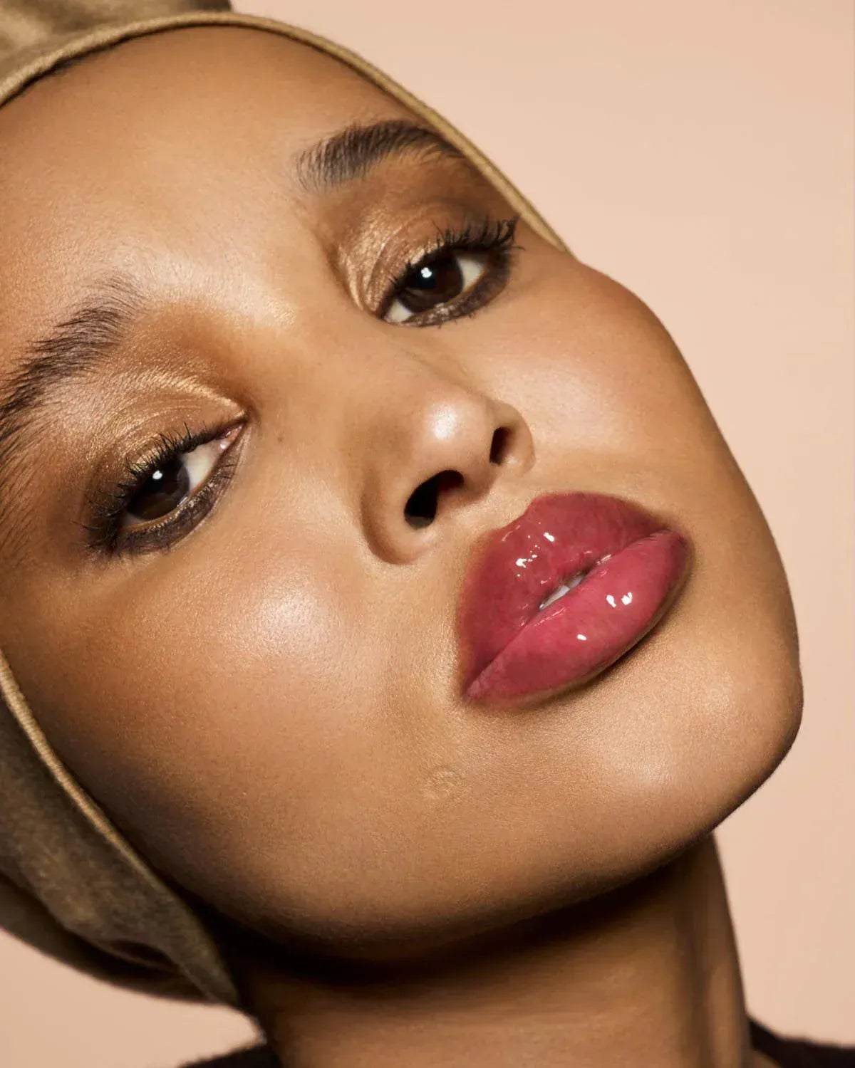 Buy Original Fenty Beauty The Gloss Bomb Vault 10-Piece Full-Size Lip Set - Online at Best Price in Pakistan