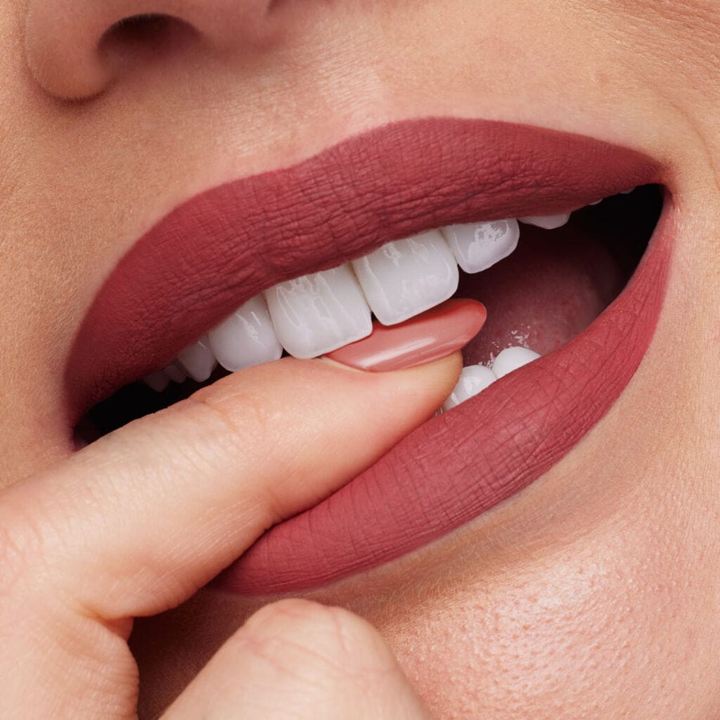 Buy Original Huda Beauty Liquid Matte Lipstick Icon - Online at Best Price in Pakistan