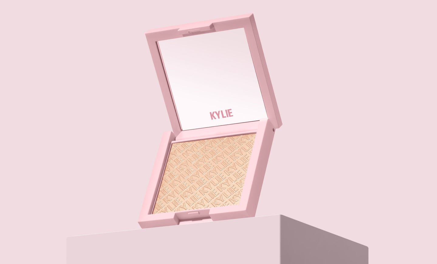 Buy Original Kylie Cosmetics Kylighter Illuminating Powder 010 Quartz - Online at Best Price in Pakistan