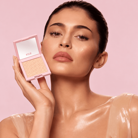 Buy Original Kylie Cosmetics Kylighter Illuminating Powder 010 Quartz - Online at Best Price in Pakistan