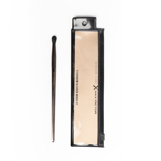 Buy Original Max Factor Eyeshadow Blender Brush E17 - Online at Best Price in Pakistan