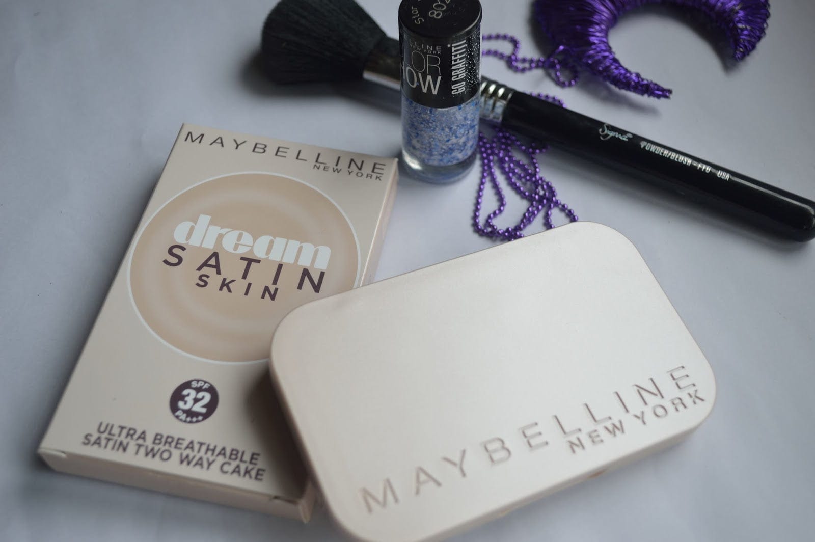 Buy Original Maybelline New York Dream Satin Two-Way Cake B3 Natural - Online at Best Price in Pakistan