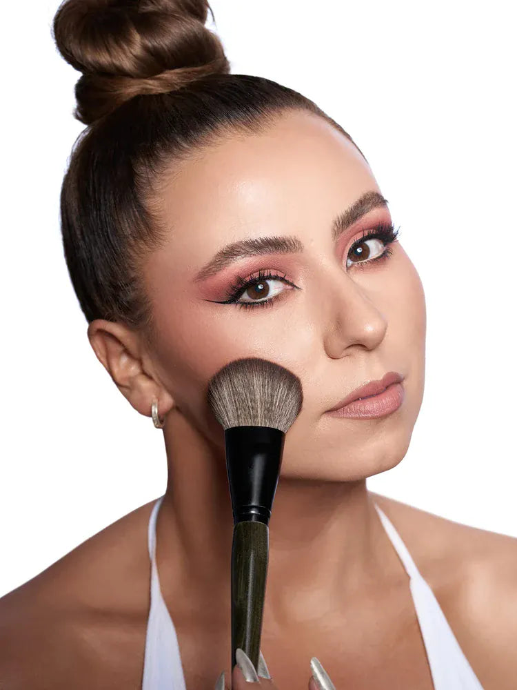 Buy Original Rose and Ben Beauty C41 Blush Brush - Online at Best Price in Pakistan